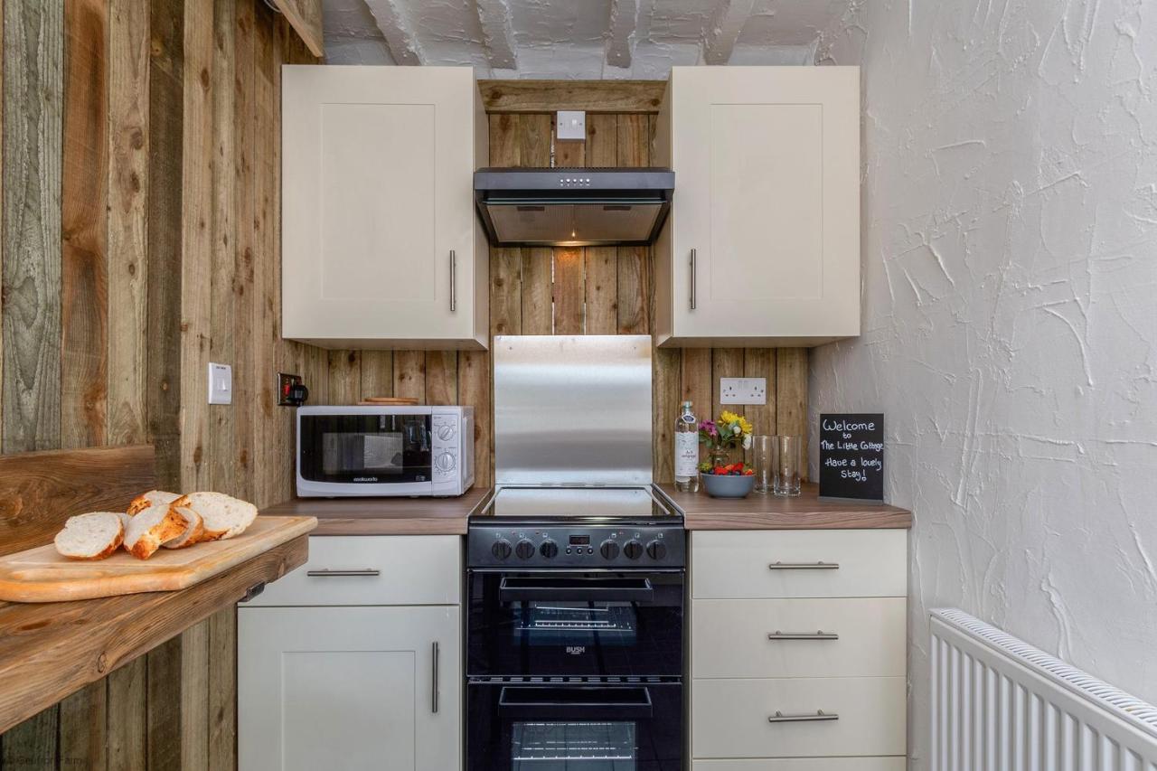 Farmhouse & Cottage At Geufron Farm - Dog Friendly Bryn-crug Extérieur photo
